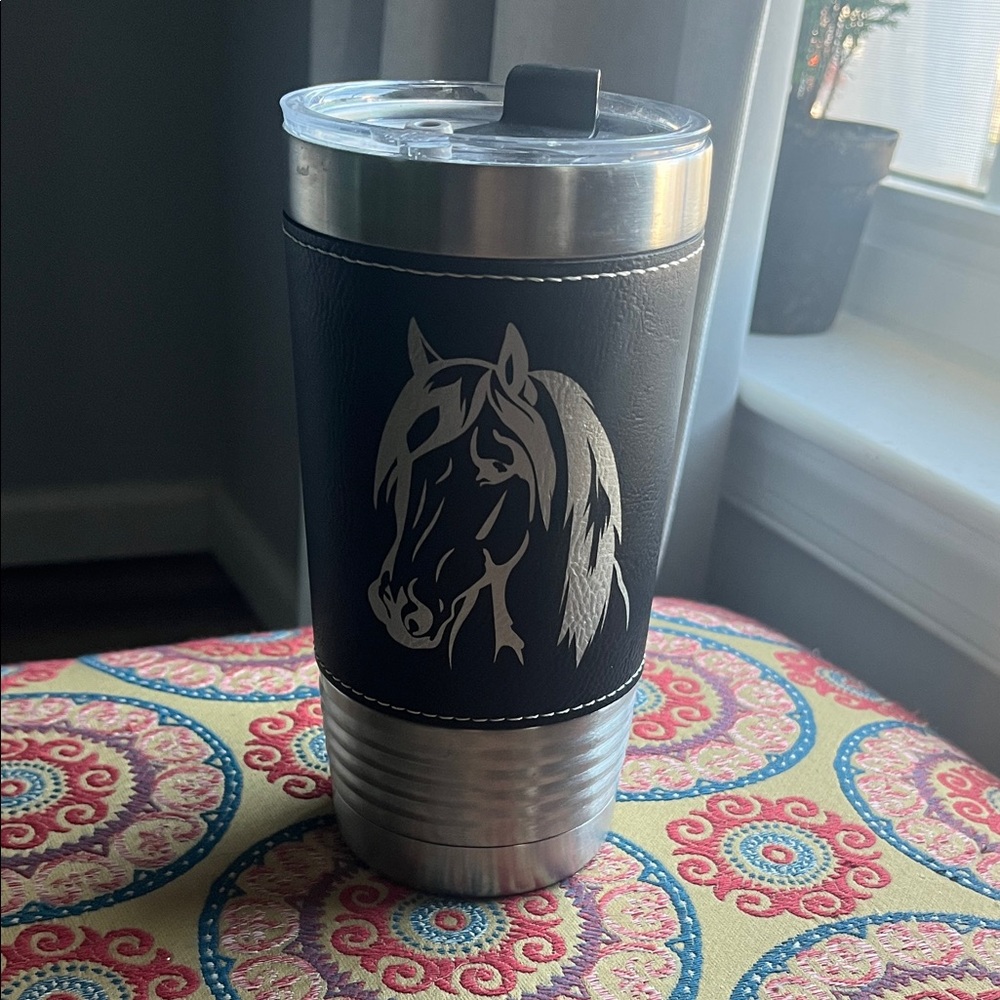 Polar camel leather look wrap  horse hot/cold cup w / open close sip lid NWOT